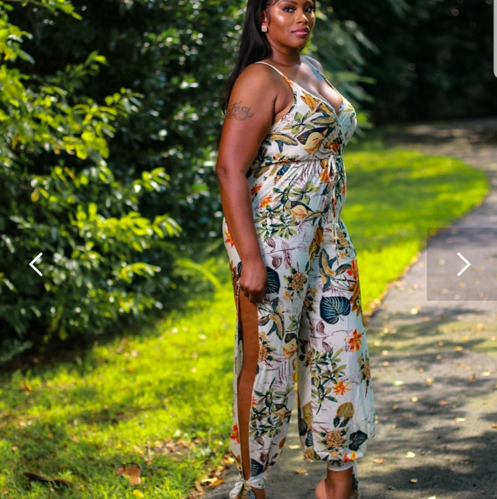 Romper - Picture 3 of 3